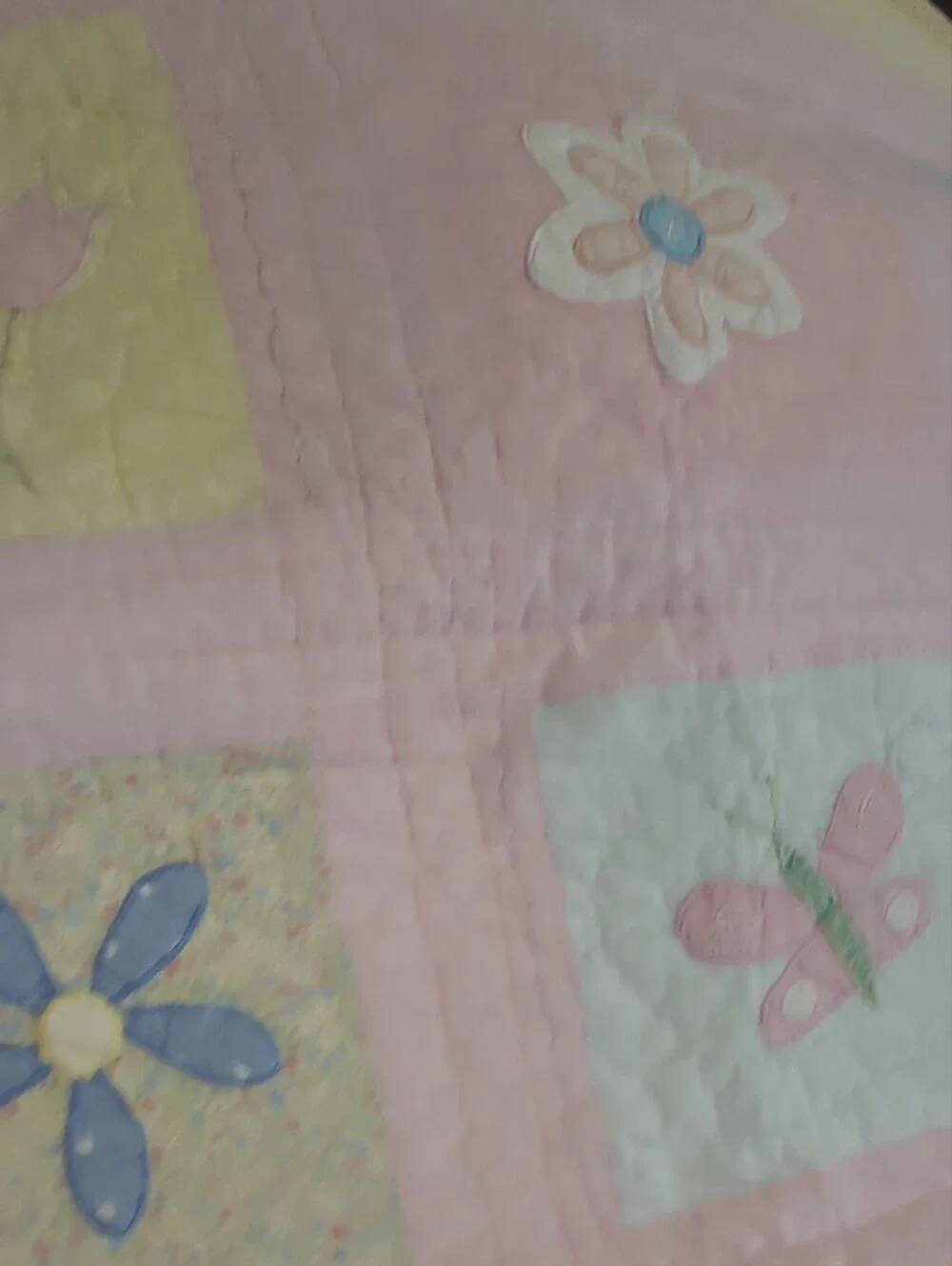 Cutter Quilt Pastel Pink Appliqué Floral Quilt - Soft Patchwork Bedding